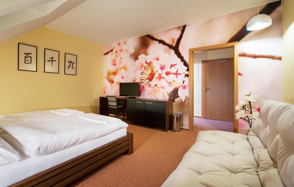 Hotel Relax21 Uhersky Ostroh Habitación foto